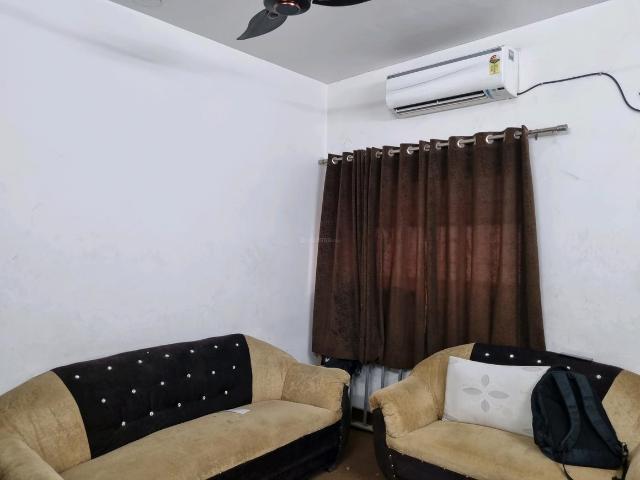2 RK Independent Builder Floor in Vishnu Garden for resale New Delhi. The reference number is 16410053