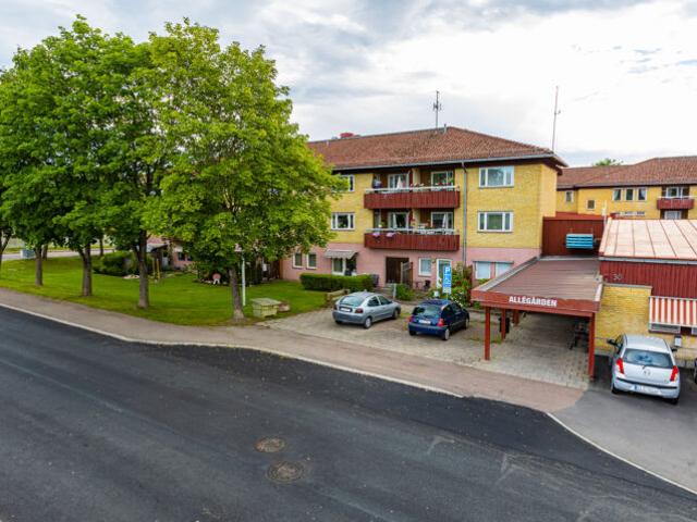 2 rok på Allégatan 30