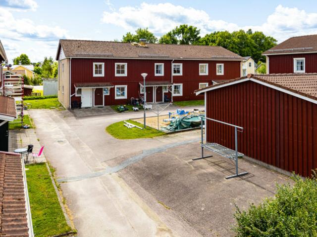 2 rok på Herrestavägen 7 C