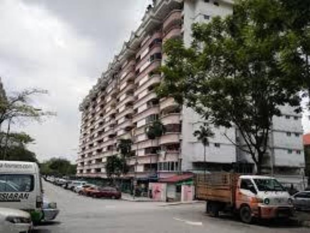 2 Room 2 Bathroom Sri Mutiara Apartment For sale Freehold 820sf