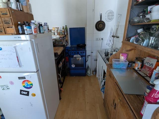 2 room 40m2 bright and beautiful apartment right by Volkspark am Weinberg Rosenthala platz, Berlin Amsterdam Apartments for Rent