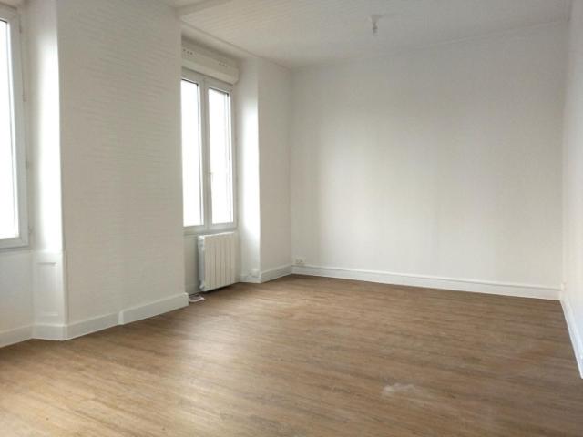 2 room apartment in Mayenne