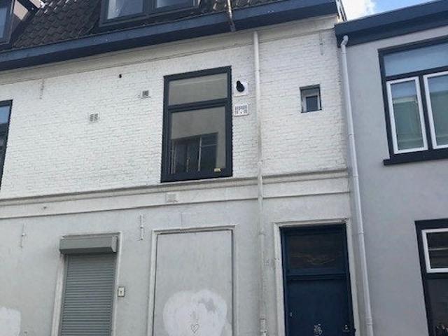 2 room house to let in Utrecht