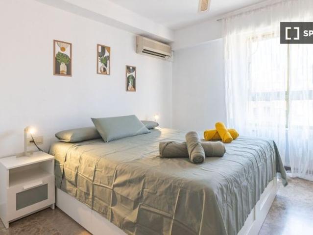 2 room luxury Apartment for rent in Valencia, Spain