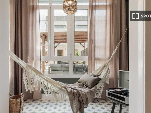 2 room luxury Apartment for rent in Barcelona, Catalonia