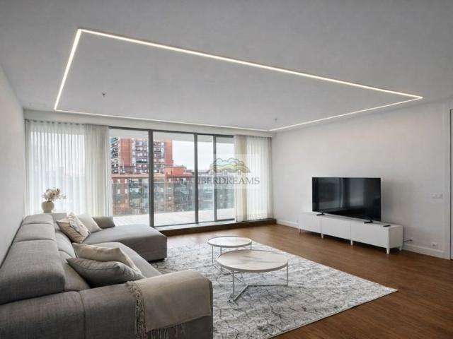2 room luxury Apartment for rent in Barcelona, Spain