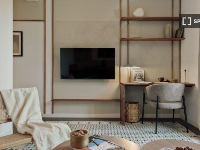 2 room luxury Apartment for rent in Barcelona, Spain