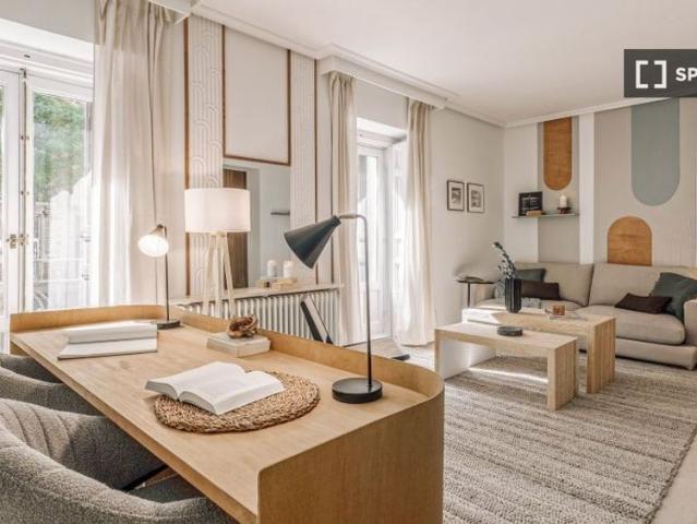 2 room luxury Apartment for rent in Madrid, Spain