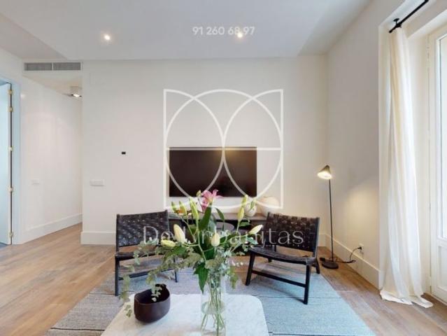 2 room luxury Apartment for rent in Madrid, Spain