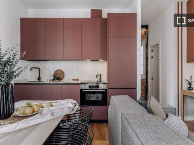 2 room luxury Apartment for rent in Madrid, Spain