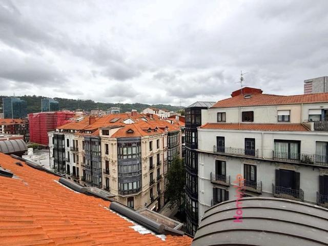 2 room luxury Flat for rent in Bilbao, Spain