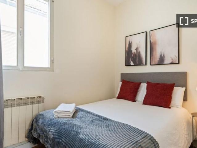 2 room luxury Flat for rent in Madrid, Spain