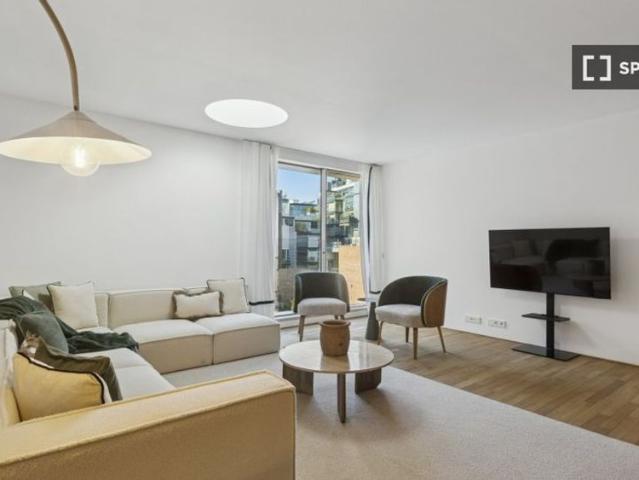 2 room luxury Flat for rent in Madrid, Spain