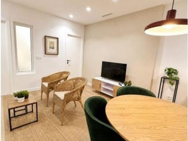 2 room luxury Flat for rent in Madrid, Spain