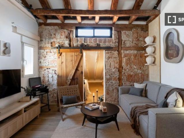 2 room luxury Flat for rent in Madrid, Spain