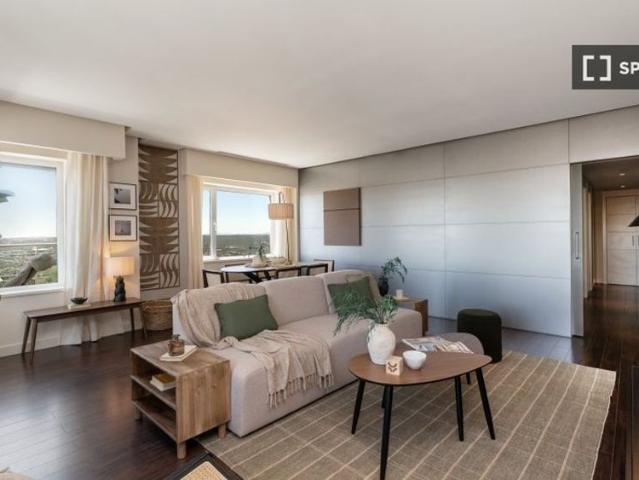 2 room luxury Flat for rent in Madrid, Spain