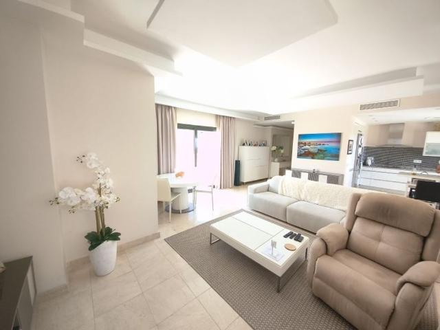 2 room luxury penthouse for rent in Benahavís, Spain