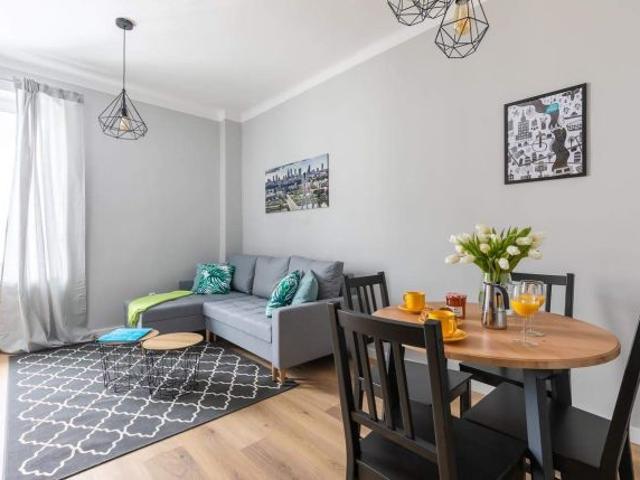 2 rooms at Polna street close to the Politechnika metro station