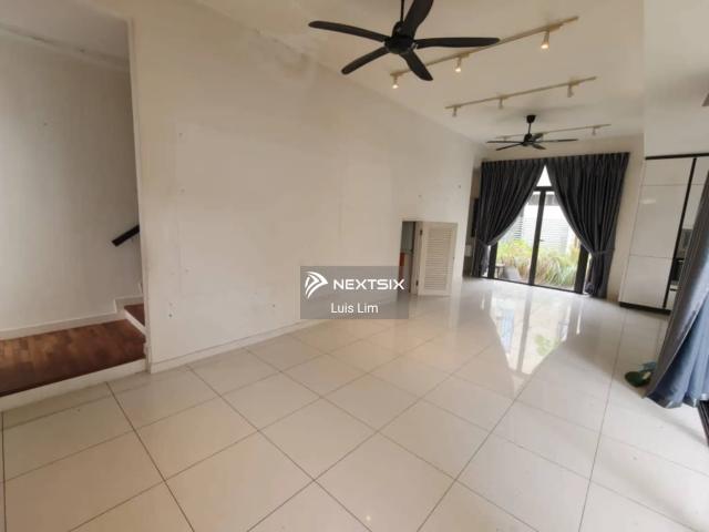 2 Rooms, Corner Lot, High Floor, Fully Furnished, Next to IOI Mall Kulai