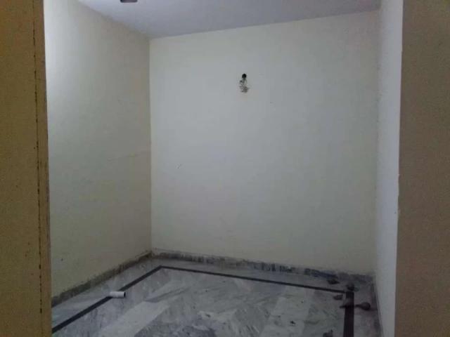 2 Rooms with attach bath and open kitchen on rent for small family. Lahore Sultan Town ID 09999