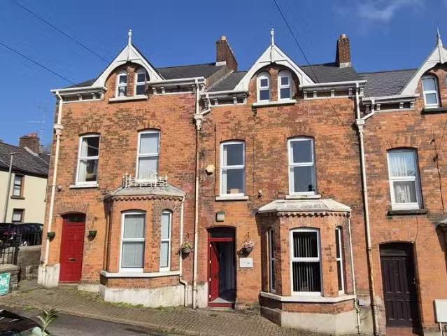 2 St Josephs Avenue