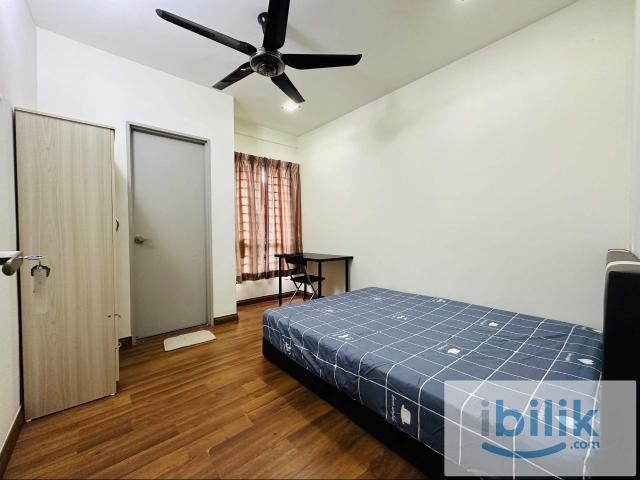 2 Station to TRX Medium Room With Private Bathroom