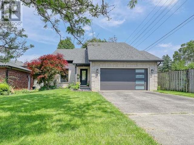 2 Stoneycreek Crescent, London North C, ON, N5X 3X4 house for sale | Listing ID X13424 | Royal LePage