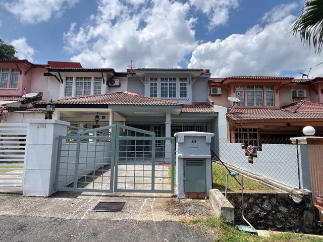 2 Storey 20x70 Well Maintain Taman Putra Budiman Seri Kembangan