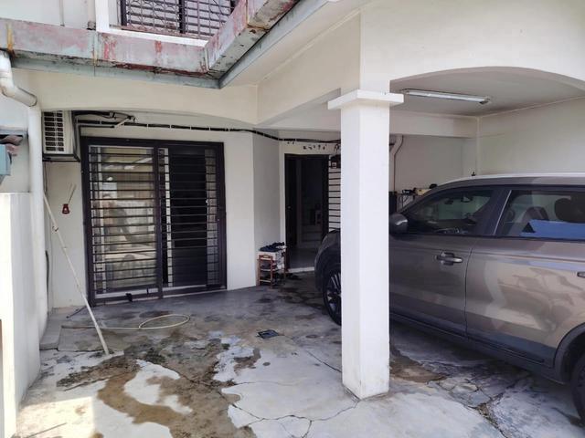 2 Storey 20x70 Gated Guarded Puncak Jalil Seri Kembangan near Kinrara