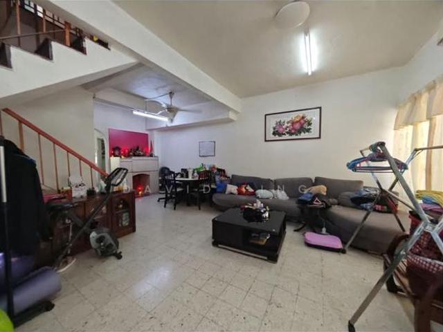 2 Storey TAMAN UNIVERSITI INDAH Actual Freehold RENO FULLY EXTEND