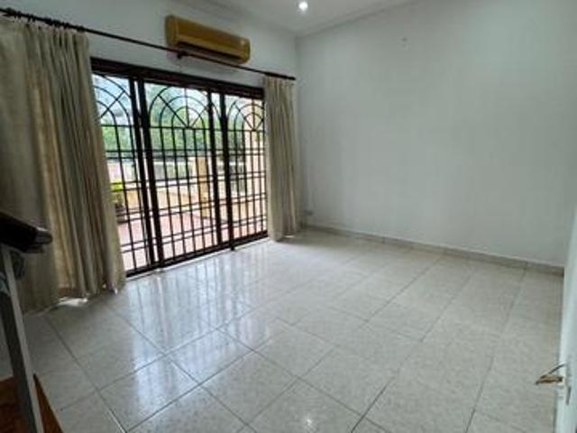 2 Storey TAMAN PUCHONG PRIMA Actual RENO WELL KEEP Low Deposit