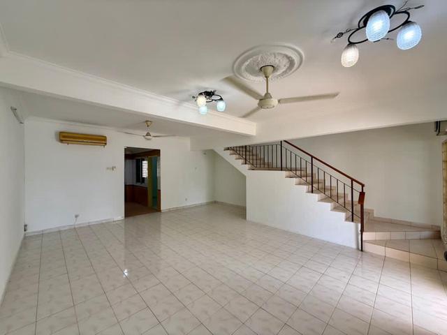 2 Storey TAMAN SEGAR PERDANA Cheras FREEHOLD INTERMEDIATE