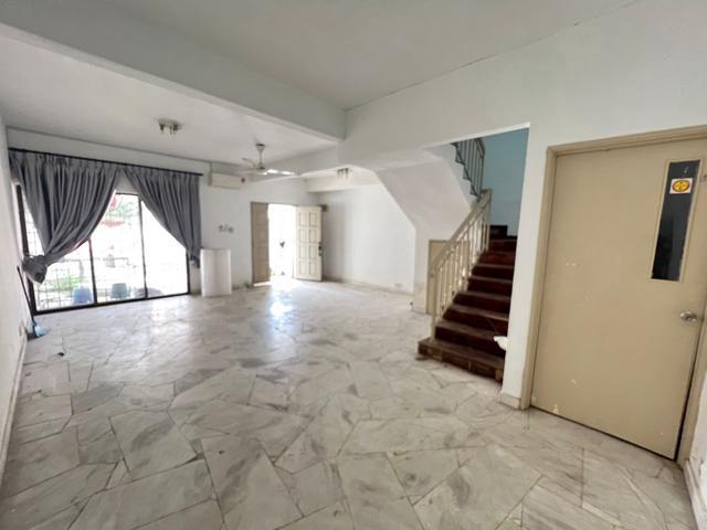 2 Storey TAMAN SRI MANJA PJ Actual Reno FULLY EXTEND Low Booking