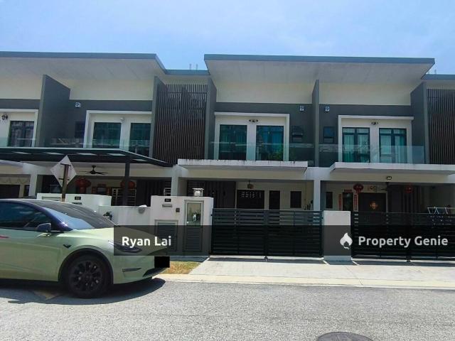 2 Storey Terrace @ OnePark, Taman Semenyih Idaman | Save up to 176k | Below Market Value 26% Auction Property!
