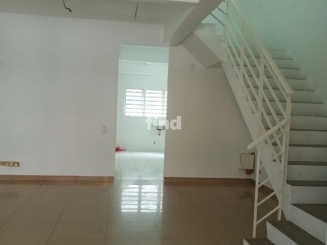 2 Storey Terrace @Alma