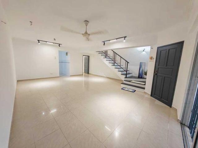 2 Storey Terrace for Sale Meranti Jaya Puchong Freehold Well Maintain