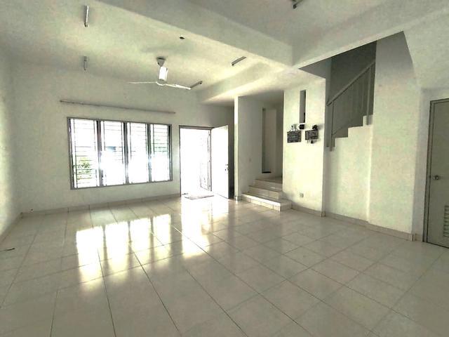 2 Storey Terrace House Nilai Impian near Aeon Mall