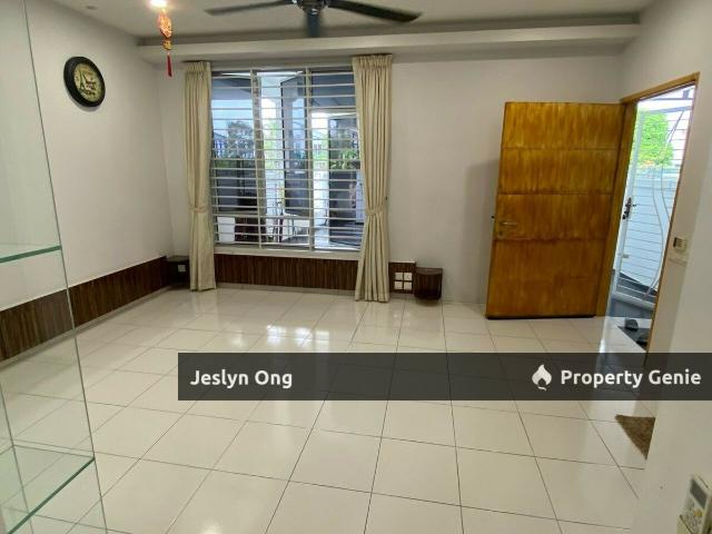 2 storey Terrace House at Setia Troika for Rent