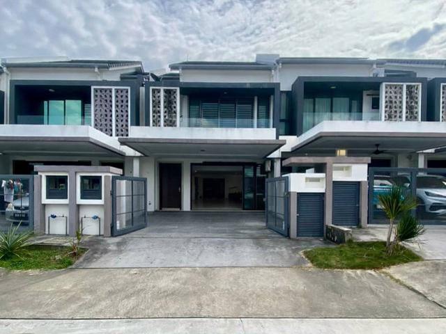 2 Storey Terrace House Ferrea Denai Alam