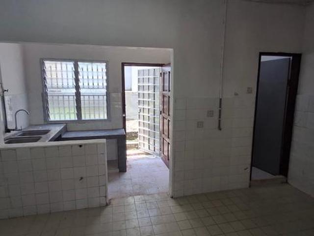 2 storey terrace house for sale Jalan Tiong Bandar Puchong Jaya