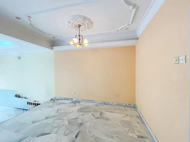 2 Storey Terrace House Freehold Taman Universiti Indah Seri Kembangan