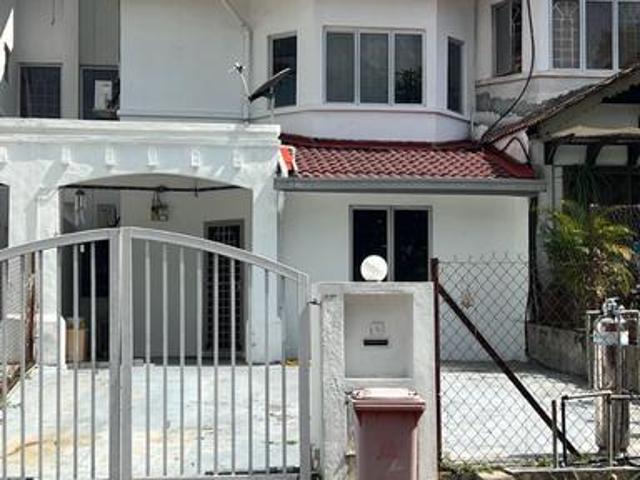 2 storey terrace house in Seksyen 6 Cecawi Kota Damansara Non Bumi