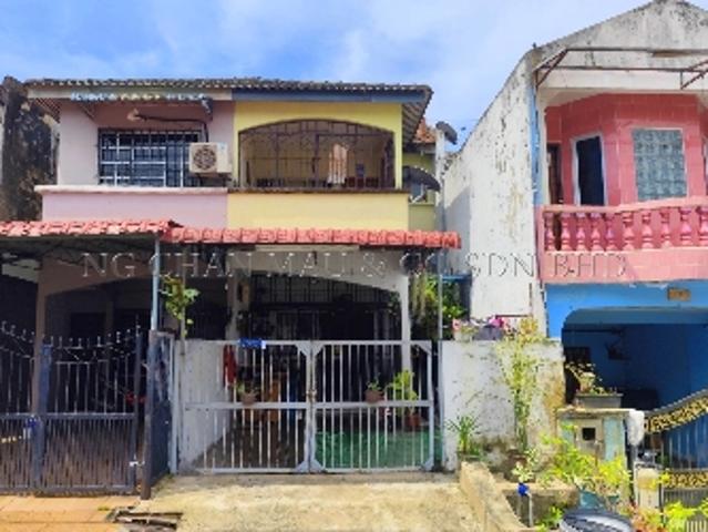 2 Storey Terrace House, Intermediate