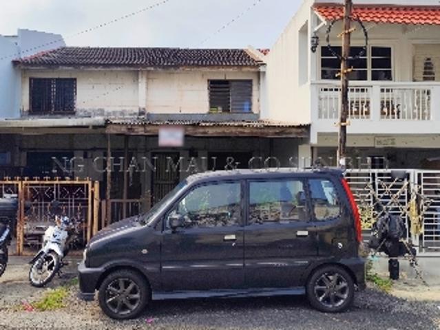2 Storey Terrace House, Intermediate