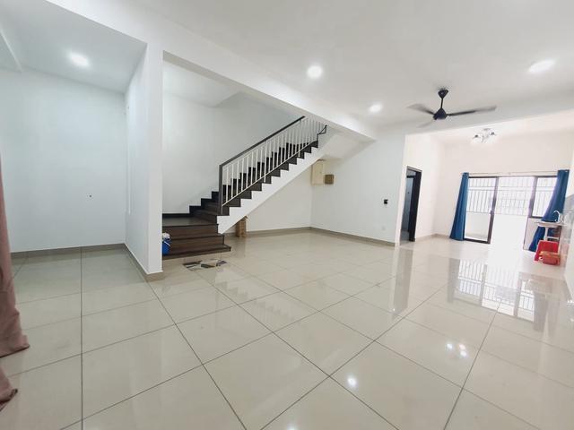 2 Storey Terrace House LYRA Bandar Bukit Raja KlangPARTIAL FURNISHED