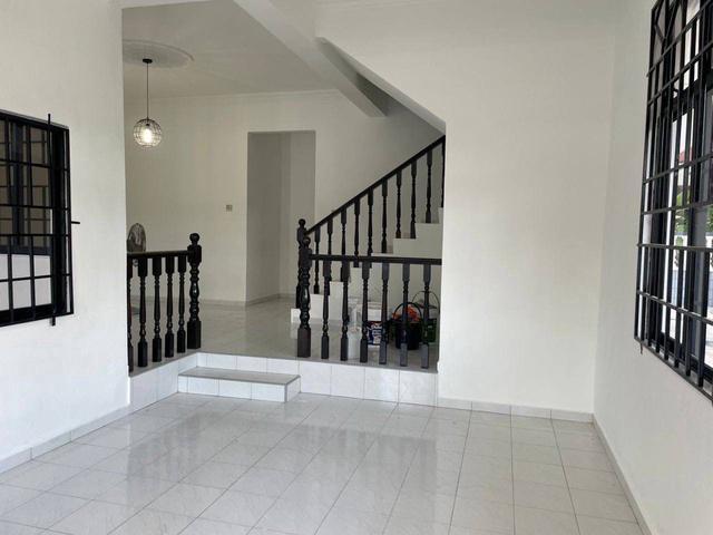 2 Storey Terrace House Ros Merah Taman Johor Jaya Corner Lot