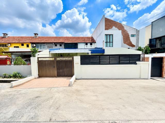 2 Storey Terrace House Section 1A Petaling Jaya House For Sale