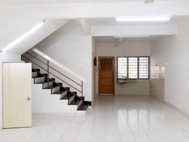 2 Storey Terrace House Taman Bukit Emas Seri Kembangan