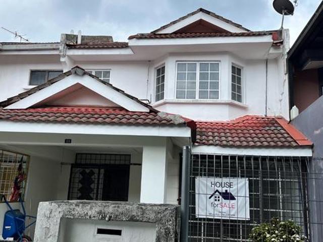 2 Storey Terrace House Taman Lestari Putra LEP 55 Seri Kembangan fo