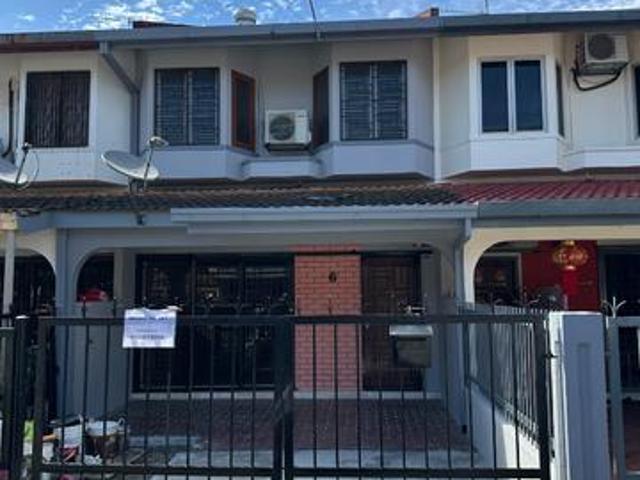 2 storey terrace house to let